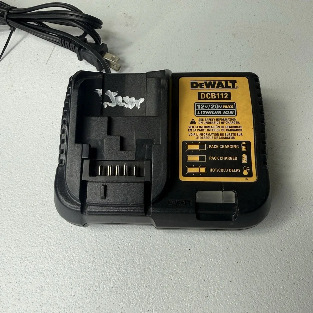 DEWALT DCB115 Lithium-Ion 12v 20v Battery Charger USED